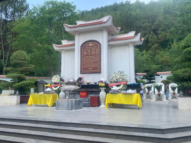 Ảnh bìa Nhà bia tưởng niệm T.N.X.P Toàn Quốc