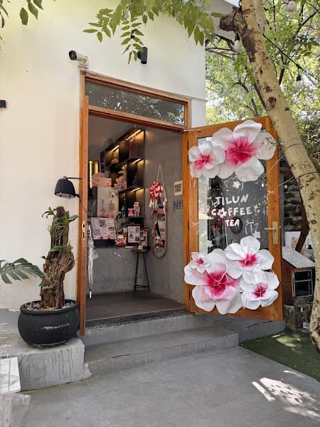 Hình ảnh Nhà hàng - Cà phê - Điểm tâm TÍ LÙN - 5