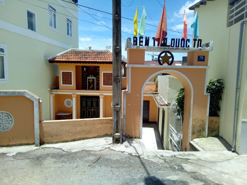 Đền Thờ Quốc Tổ