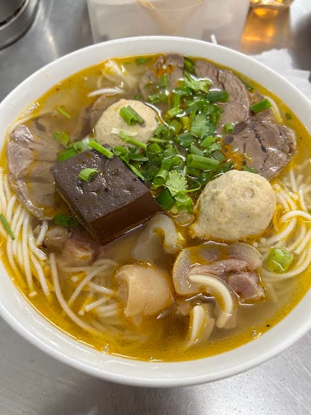 Hình ảnh Bún bò Hạnh - 4
