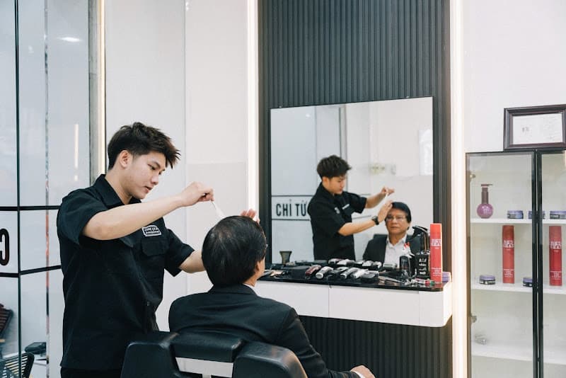 Hình ảnh Cắt Tóc nam Công Quả - 9