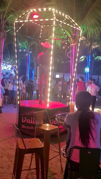 Hình ảnh VALLEY Beach Club - 3