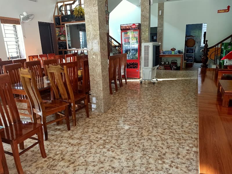 Hình ảnh Nhà Hàng Đồng Khởi - Cơm Tám - Lẩu - Nướng Không Khói - 5