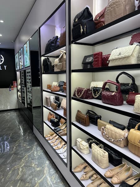 Hình ảnh ELLY Hạ Long Quảng Ninh - 3