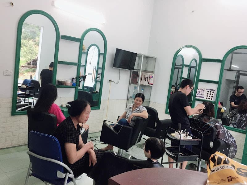 Hình ảnh Quán cắt tóc Thuyên Nấm - 10