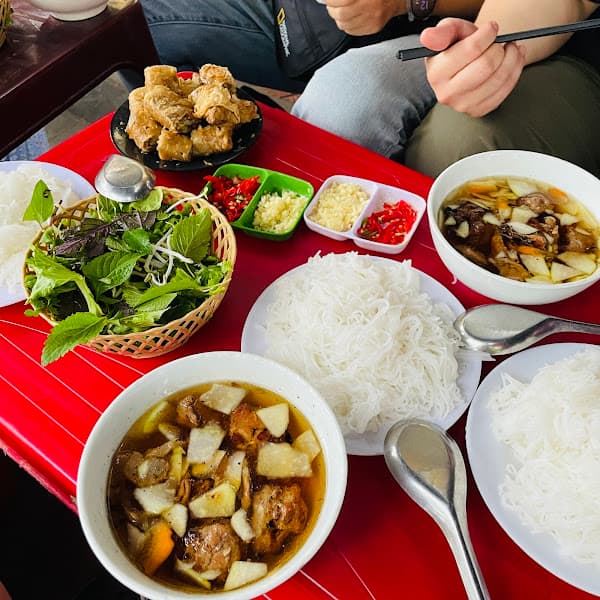 Hình ảnh Bún chả, bún đậu mẹt cô Hằng Béo - 3