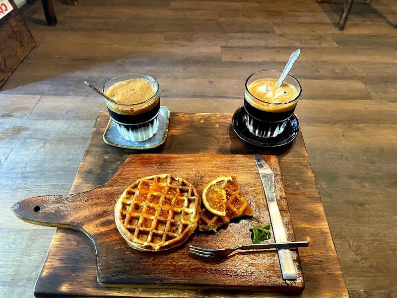 Hình ảnh Cổ Động Cafe - 3
