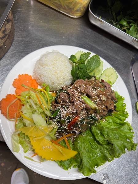 Hình ảnh Yummy Restaurant - 5