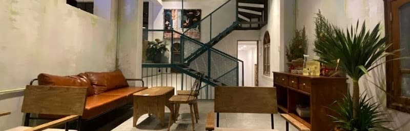 Hình ảnh Hầm Trú Ẩn Cafe - 3