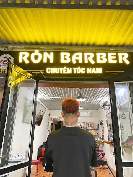 Hình ảnh Rôn cắt tóc nam - 2