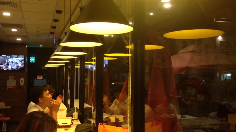 Hình ảnh McDonald's Tân Sơn Nhất - 5