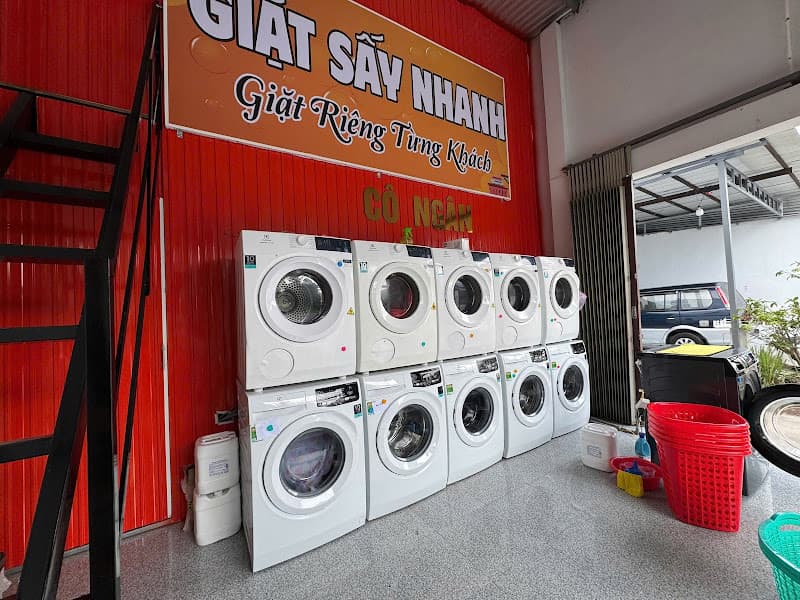 Hình ảnh Tiệm Giặt Sấy Cô Ngân - 2