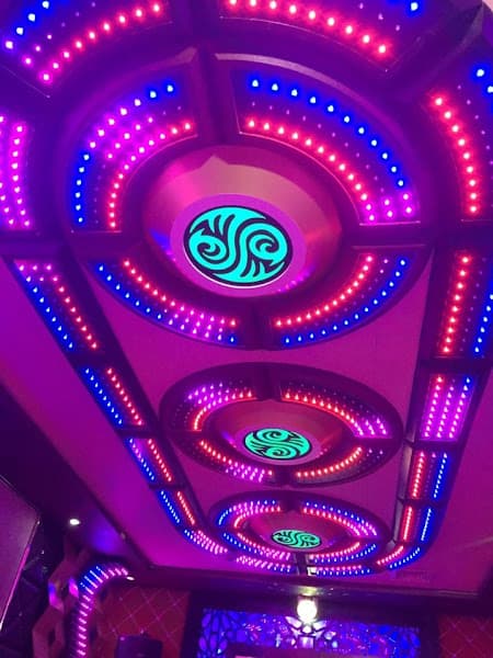 Hình ảnh Karaoke Tuyến Huệ - 3