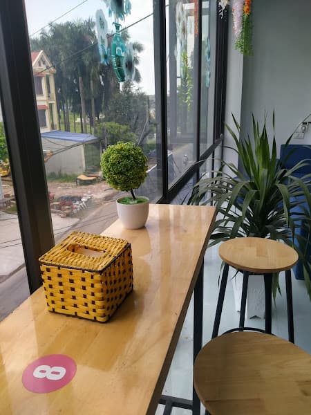 YURI coffee TRÀ SỮA mỳ cay ĐỒ ĂN VẶT