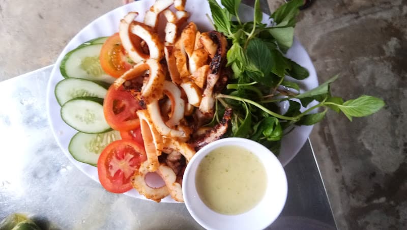 Mực Nướng Khổng Lồ Cà Mau