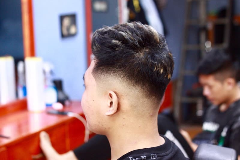 Hình ảnh Cắt tóc nam Long barberShop - 5