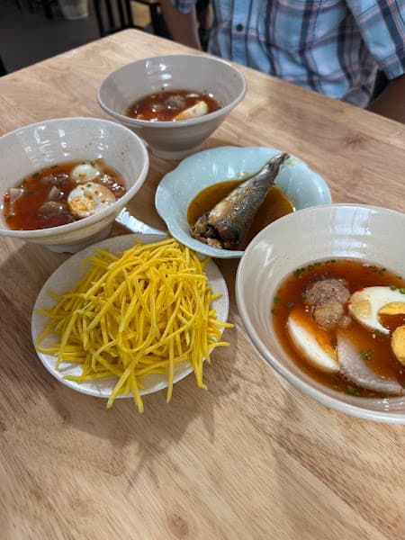 Hình ảnh Bánh căn số 8 Tuyên Quang - 3