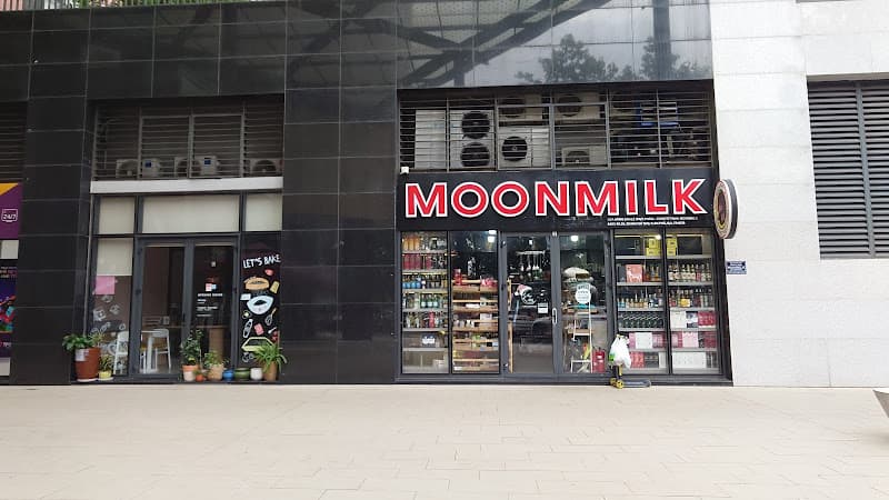 Starbucks Sun Avenue