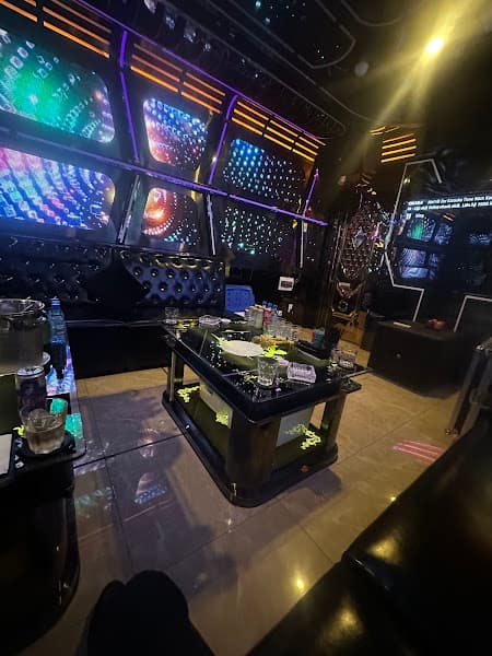 Hình ảnh Luxury Karaoke - 2