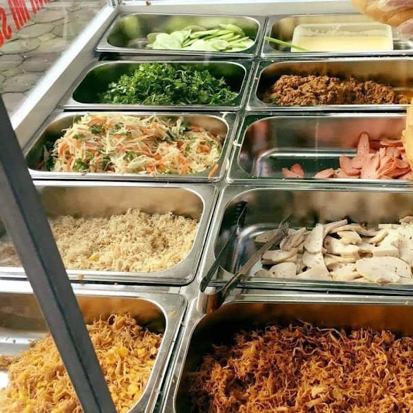 Hình ảnh Bánh Mì Gà Cay YNa - 3