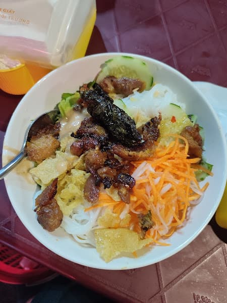 Ảnh bìa Bún Thịt Nướng - Chả Lụi Bò Lá Lốt - Đặc Sản Gia Lai