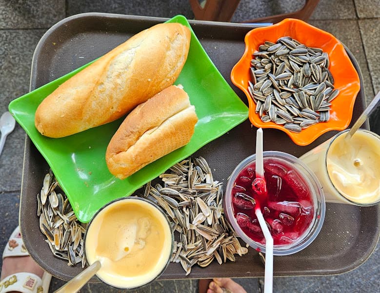 Hình ảnh Kem Trứng Bà Khanh - 2