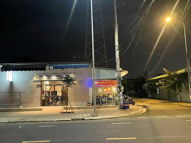 Hình ảnh SON THUY BARBERSHOP - 5