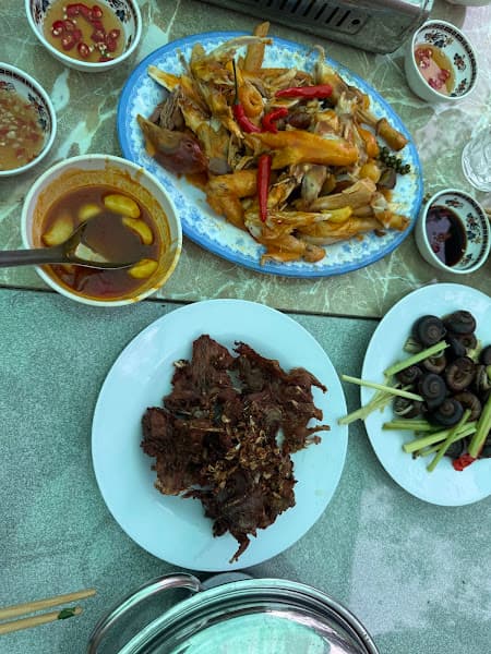 Hình ảnh Quán ăn gia đình Dũng Cây Sung - 2