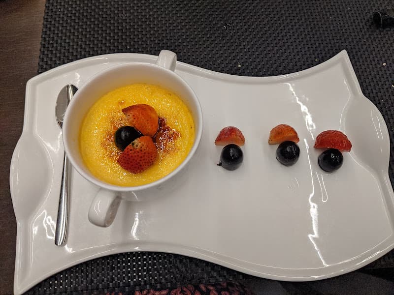 Hình ảnh Breakfast buffet at Lotus Wine & Dine Restaurant of Royal Lotus Hotel Da Nang - 4