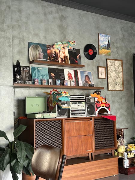 Hình ảnh Phê Lê Coffee and Tea - 3