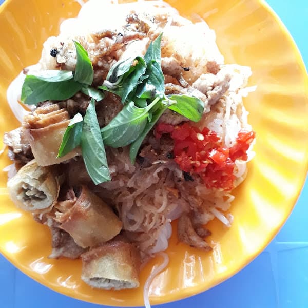 Hình ảnh Bánh Tằm Xíu Mại Bà Già - 4