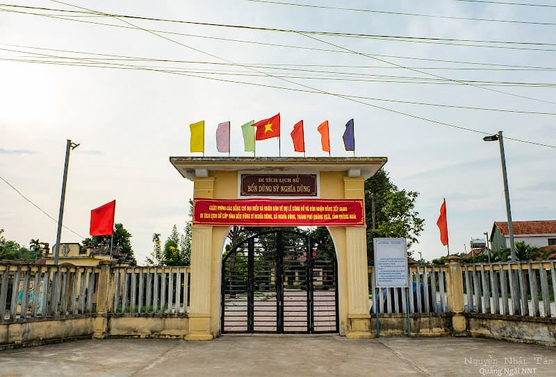 Di Tích Lịch Sử Bốn Dũng Sỹ Nghĩa Dũng