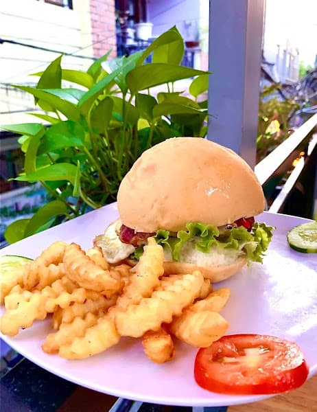 Hình ảnh Family Home Cafe & Restaurant - 4