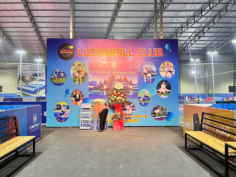 LUCKYBALL PICKLEBALL CLUB