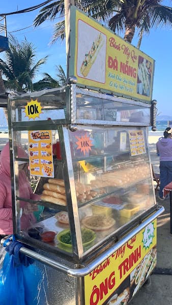 Ảnh bìa Bread With Grilled Meat Skewer Bánh Mỳ Que Đà Nẵng ( Bánh Mỳ Que Ông Trinh)