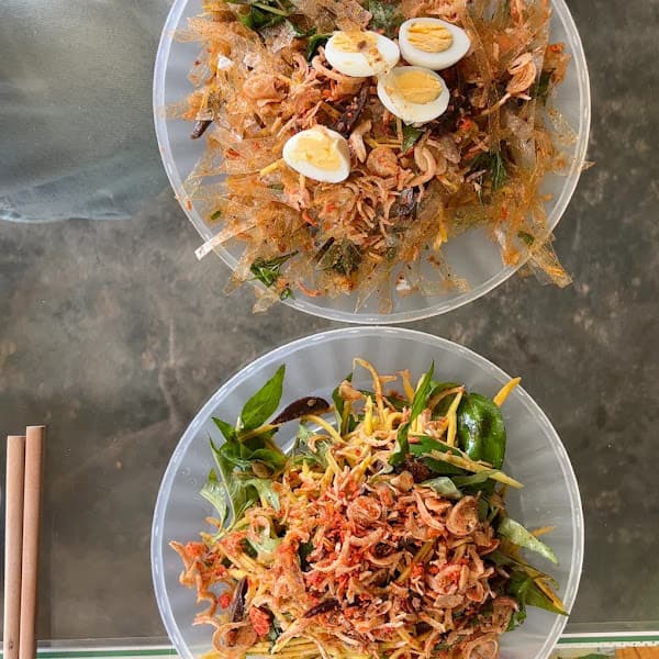 Hình ảnh Quán Ăn Vặt Gái - 2