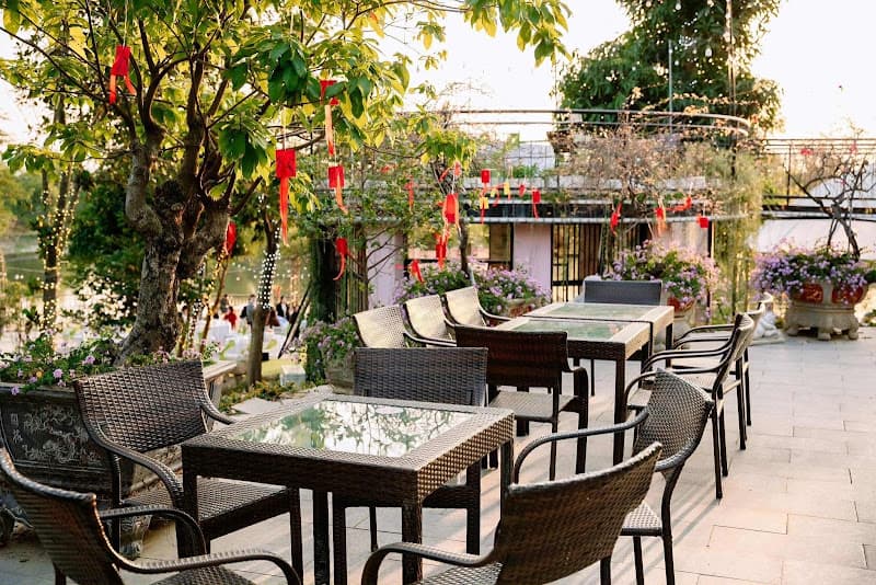 Ảnh bìa Nhà Hàng Cua Đỏ