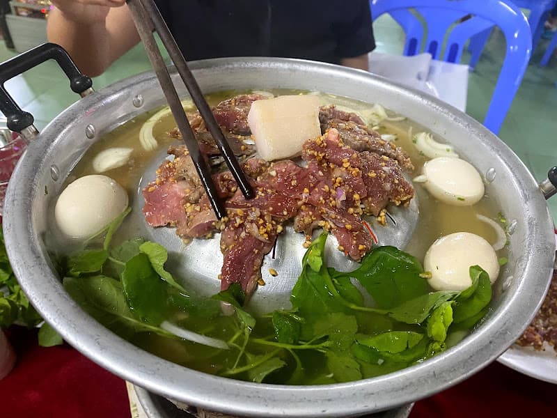 Hình ảnh Quán Bò leo núi Sơn Tùng - 4