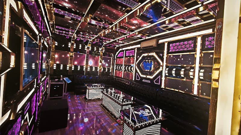 Karaoke Hoàng Gia