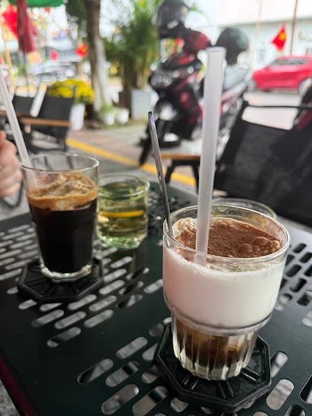 Hình ảnh Miu Coffee hay ngồi - 2