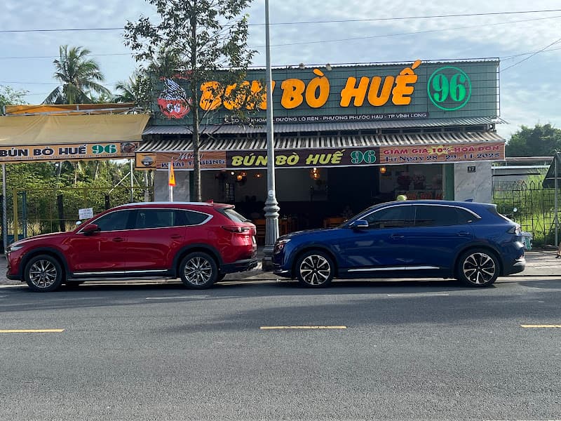 Ảnh bìa BÚN BÒ HUẾ 96