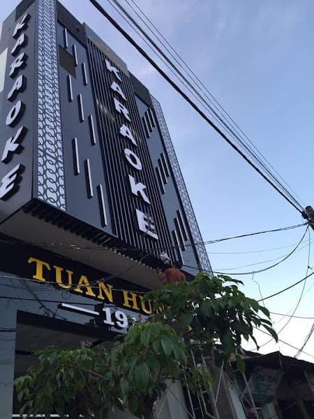 Karaoke Tuấn Hưng