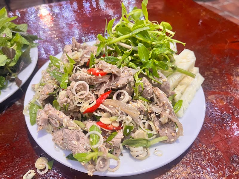 NHÀ SÀN QUÁN - ĐẶC SẢN DÊ NÚI