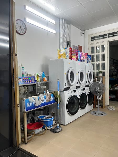 Tiệm Giặt Cậu Út