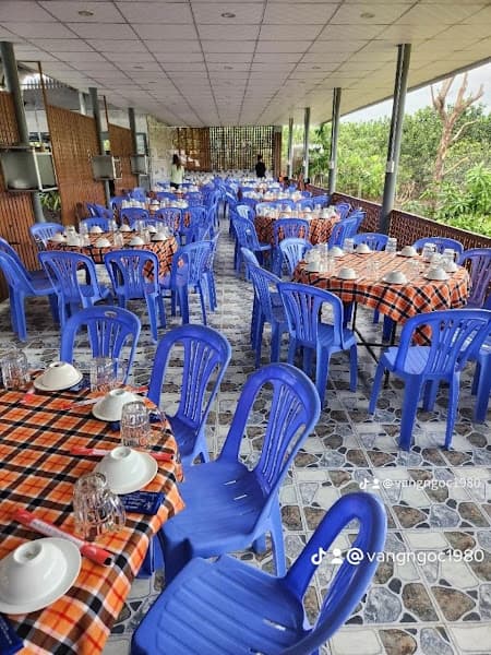 Quán ăn gia đình Ngọc Phát Trường Giang