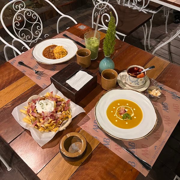 Hình ảnh An Wabi Coffee and Restaurant - 5