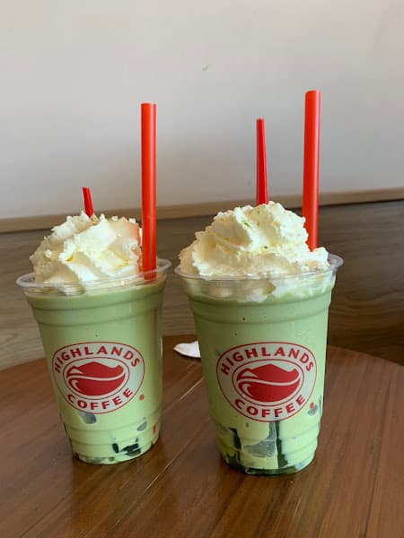 Hình ảnh Highlands Coffee 194 Nguyễn Tất Thành - 3