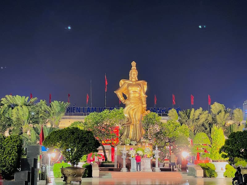 Hình ảnh Tượng đài Nữ tướng Lê Chân - 2