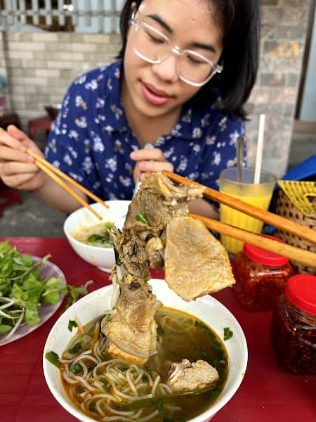 Bún Bò Huế O Thu