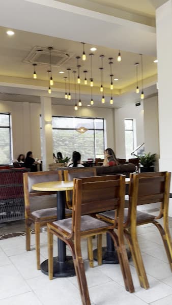 Hình ảnh Highlands Coffee 98 Ngo Gia Tu BG - 4